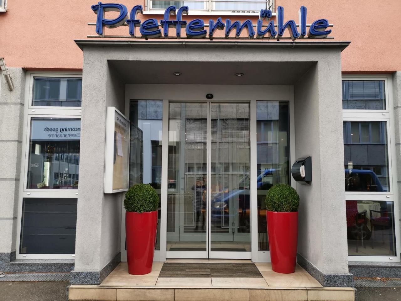 Hotel-Restaurant Pfeffermuhle Balingen Extérieur photo